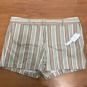 Dalia, City Fit patterned shorts